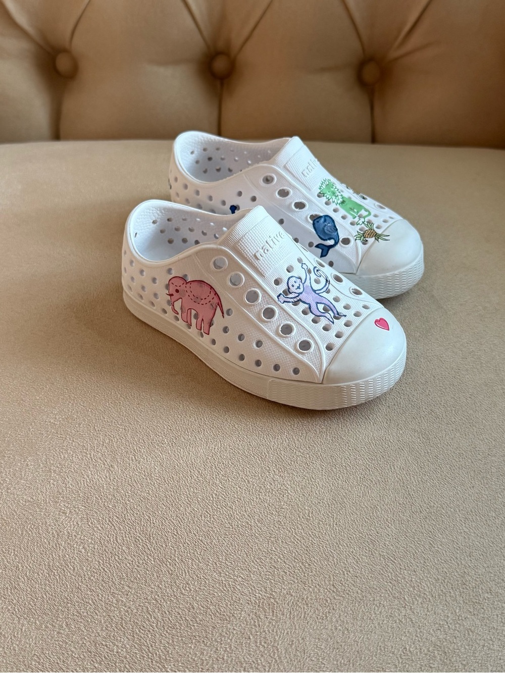 Limited Edition Native x Roller Rabbit Jefferson Kids Shoes White Print C6